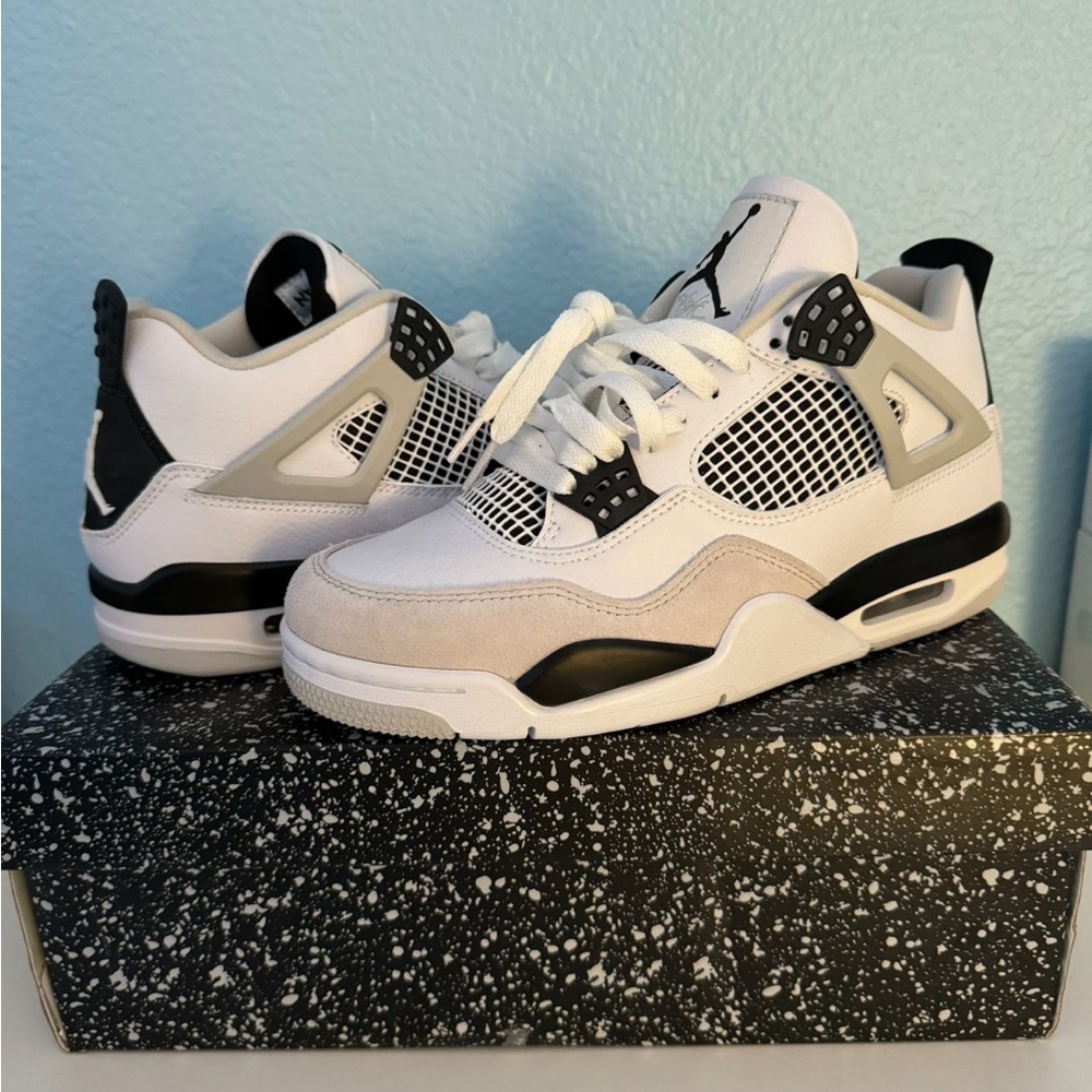 Jordan 4 Military Black